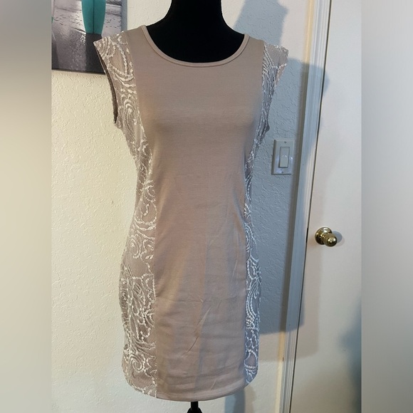 Tee N Rose Taupe Top - Picture 9 of 15